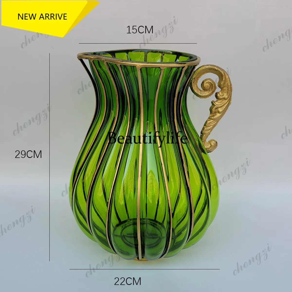 MM182 29CM water bottle-shaped glass vase creative European-style countertop flower arrangement hydroponic transparent vessel