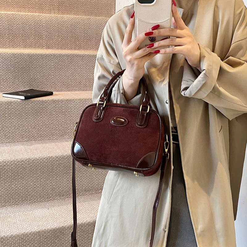 Deer skin hand-held bowling for women's autumn and winter 2024 new trendy small square bag versatile single shoulder crossbody