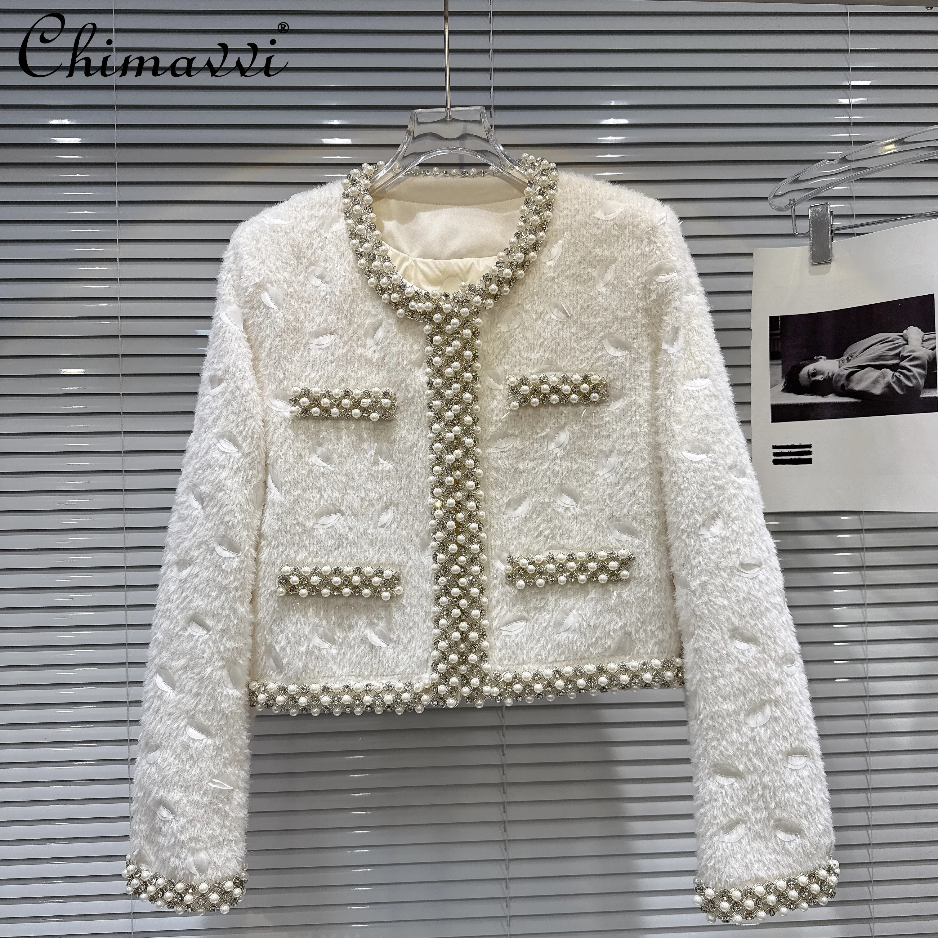 

French High-end Elegant Fashion Socialite Beaded Diamond Round Neck Long Sleeve Down Liner Short Jacket Women Winter Warm Coat