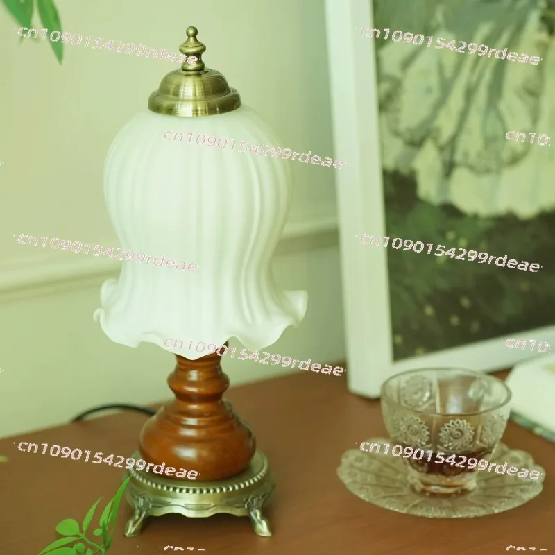 Nostalgic American Retro Table Lamp, Bedroom Medieval Literature and Art Study Bedroom, Bedside Lamp