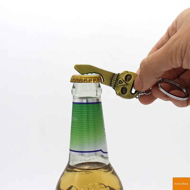 Alloy Beer Bottle Opener Keychain Funny Design Portable Key Ring Pendant Decoration Wedding Favors for Guests Opener Souvenir