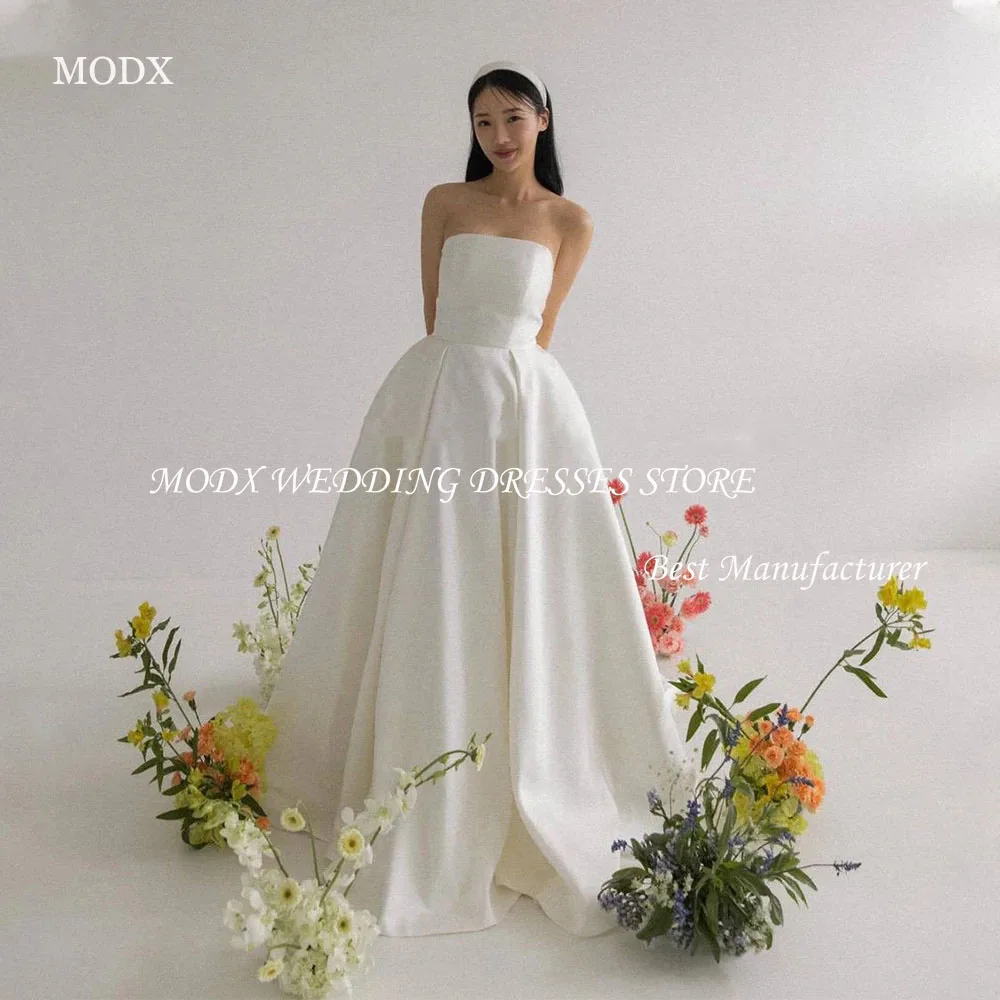 

MODX Korea Simple A Line Wedding Dress Photoshoot Strapless Sleeveless Soft Satin Bridal Gown Floor Length Bridal Dresses