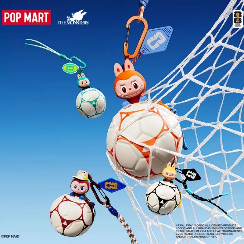 

Новинка POP MART: Серия The Monsters Labubu × FIFA World Cup – Мини-сумка в форме футбольного мяча, таинственная коробка-сюрприз, футбольная атрибутика, подарок