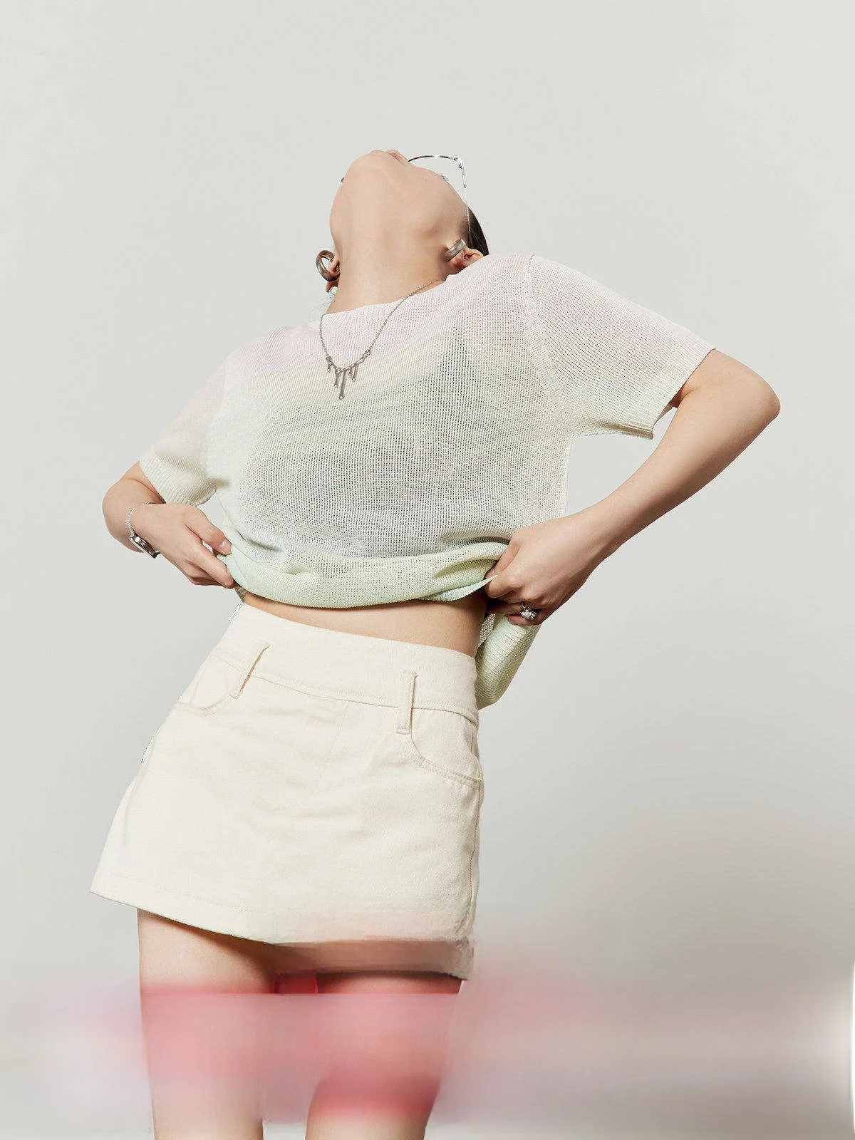 

adient Color Knitted Loose Casual Thin T-irt Women's Summer New Sle Hollow out round Ne ort Sve Top