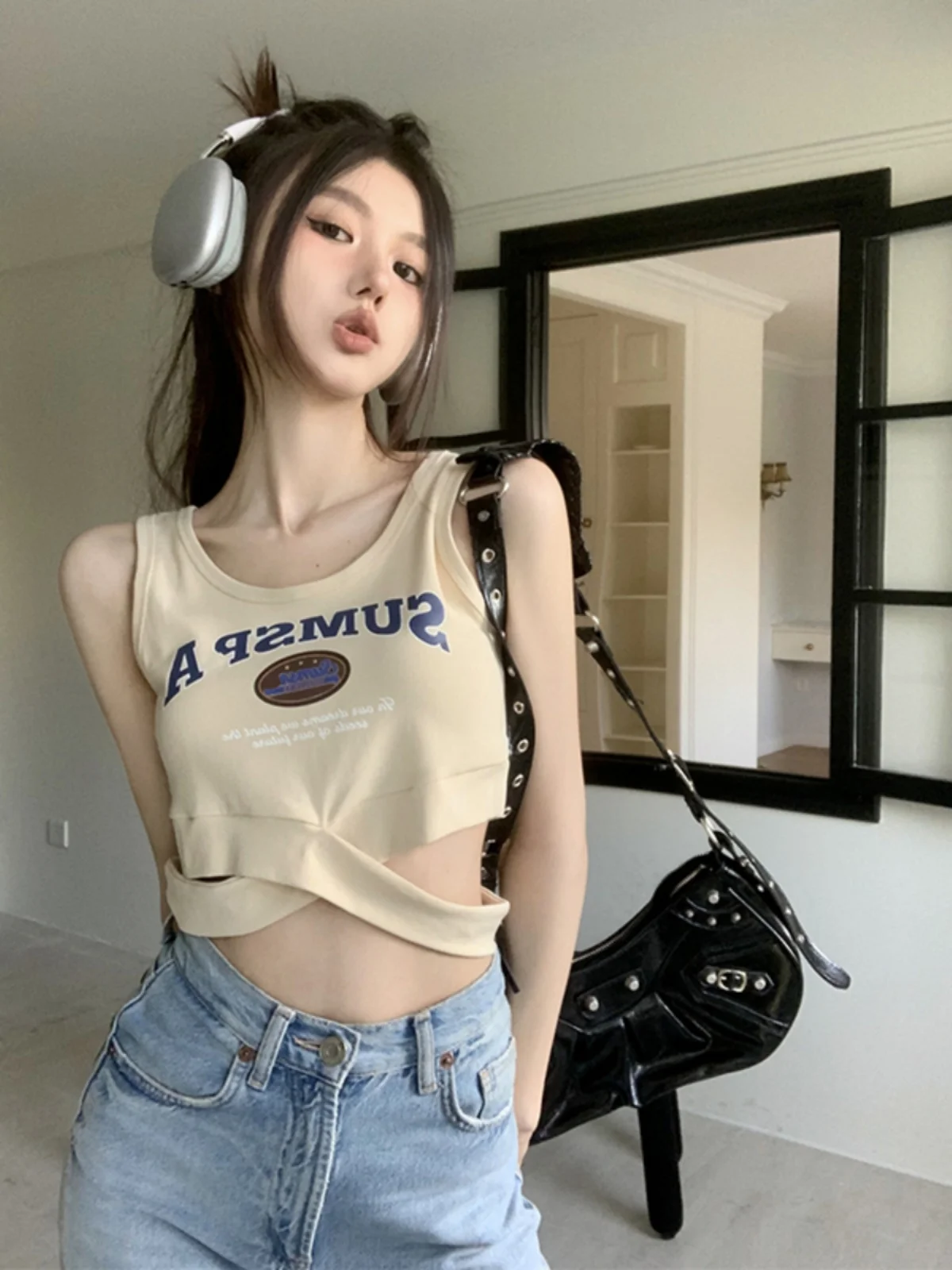 American Style Spicy Girl Letter Cross Backless Short Top Women's Summer 2024 New Design Slim Fit Commute Style Vest