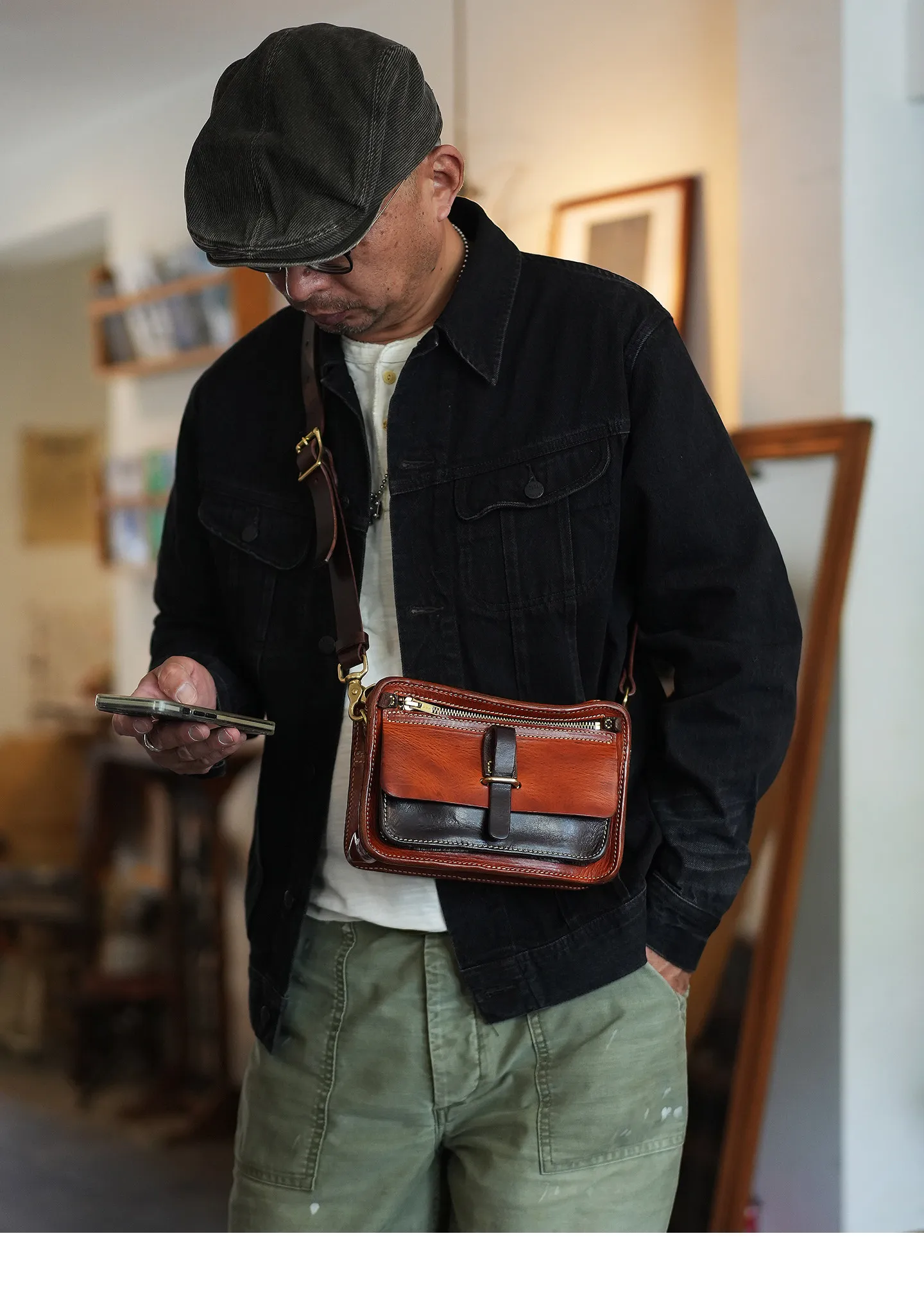 Wochenend-Outdoor-Tasche, tägliche erste Schicht aus Rindsleder, Herren-Umhängetasche, modische, lässige Designer-Umhängetasche, handgefertigt, aus echtem Leder. – Detail 3