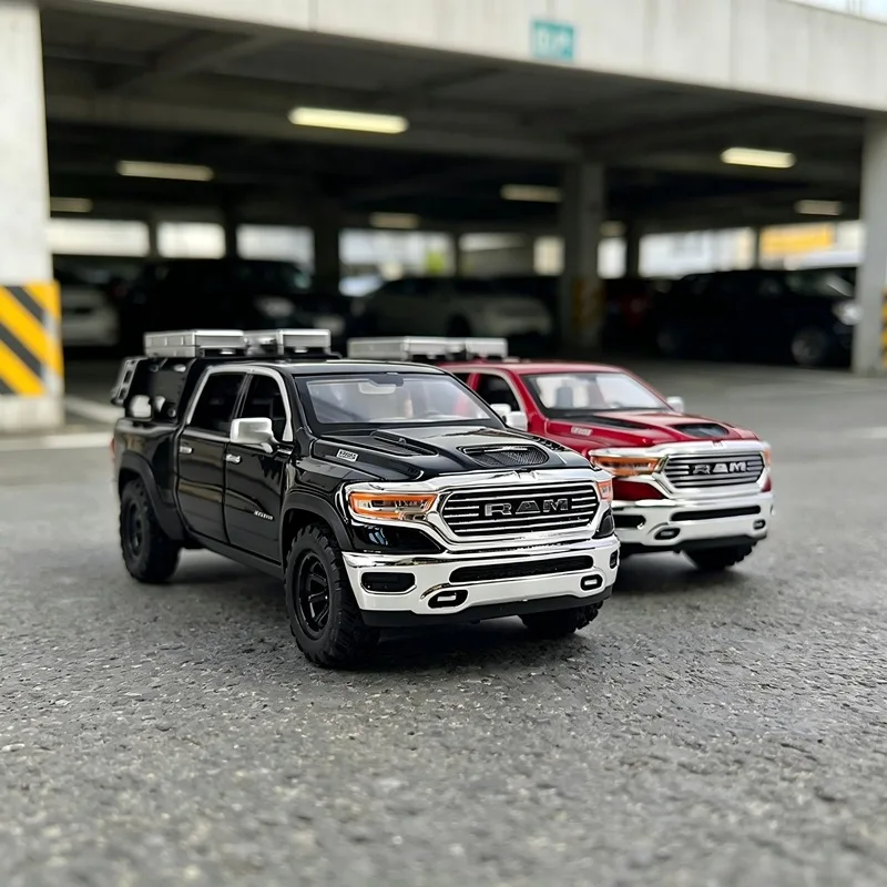 

1:32 Ram Mammoth 1500 TRX Alloy Car Model Sound and Light Simulation Interior Toy Gift Diecast Collectible