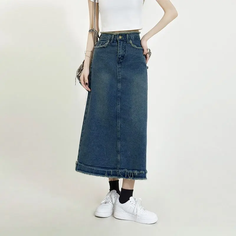

Slimming denim skirt for petite figures2025New high-waisted slit skirt for outer wear after the New YearaKorean-style versatile