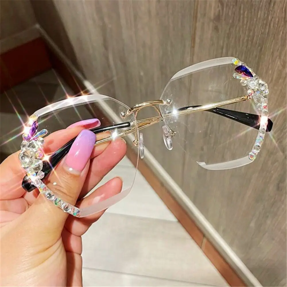 Vintage UV400 Female Eyewear Women Sun Glasses Gradient Rhinestone Sunglasses Rimless Sunglasses