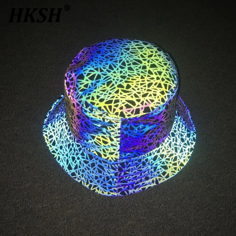 

HKSH New Colorful Pattern Reflective Fisherman's Hat Men's And Women's Outdoor Leisure Sunscreen Hats Streetwear Sunshade HK2286