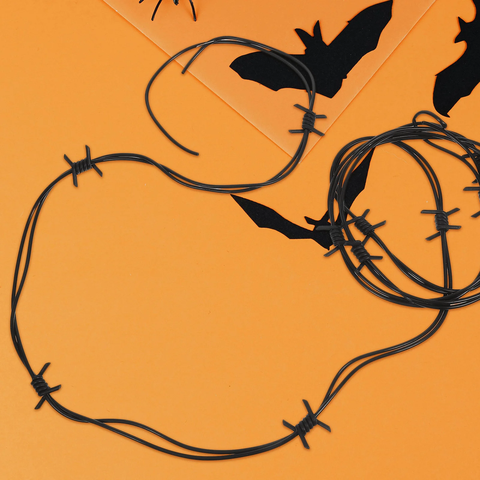 

Iron Wire Chain Props Halloween Barbed Wires Decor For Haunted House Party Prank Simulation Barbed Wires Ornament