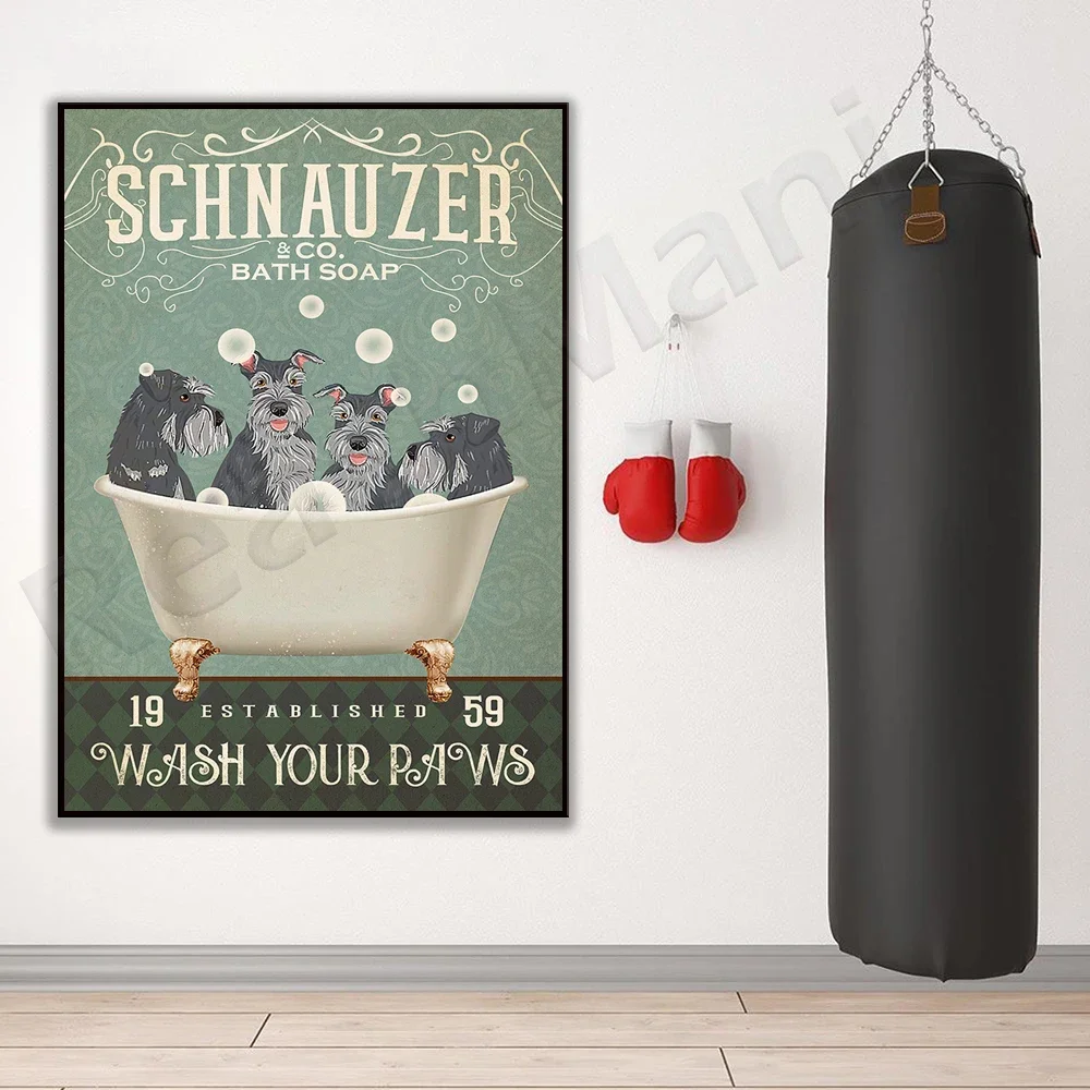 تأسيس عام 1959 من شركة Schnauzer and Co. يتضمن صابون الحمام وطبعات المخالب وملصقات الكلاب وديكورات الحمام. #4