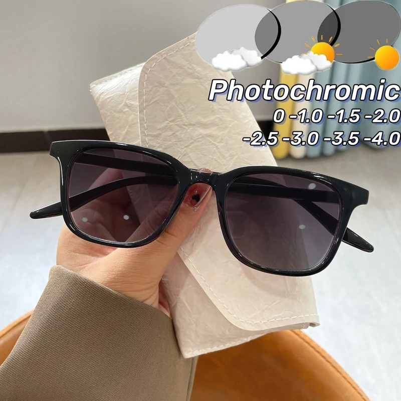 

Retro Tea Anti Blue Light Myopia Glasses New Minimalist Women Photochromic Glasses Outdoor Color Changing Near Sight Glasses