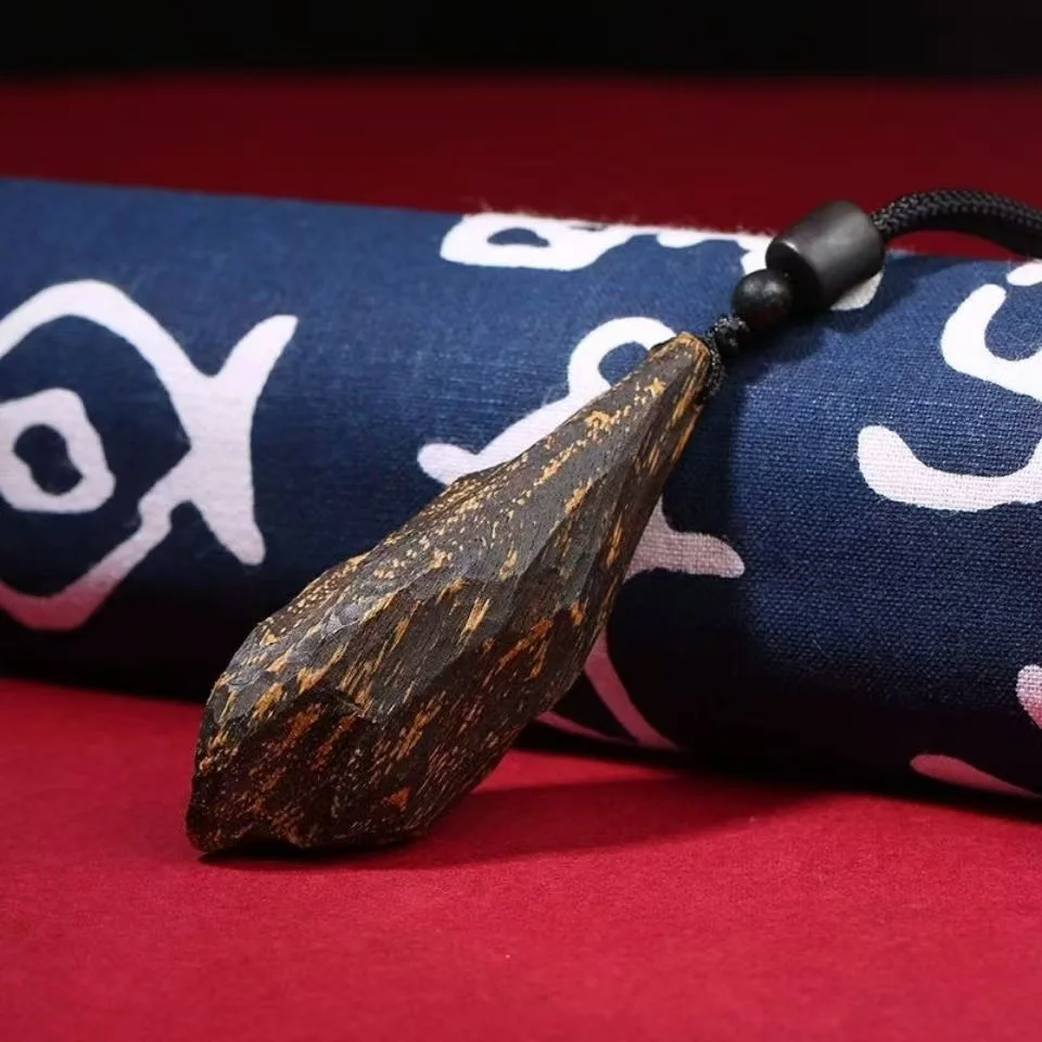 Natural Agarwood Raw Materials Safe Brand Pendant Necklace Pendant Men's and Women's Birth Buddha Brand Old Materials Pulp So...