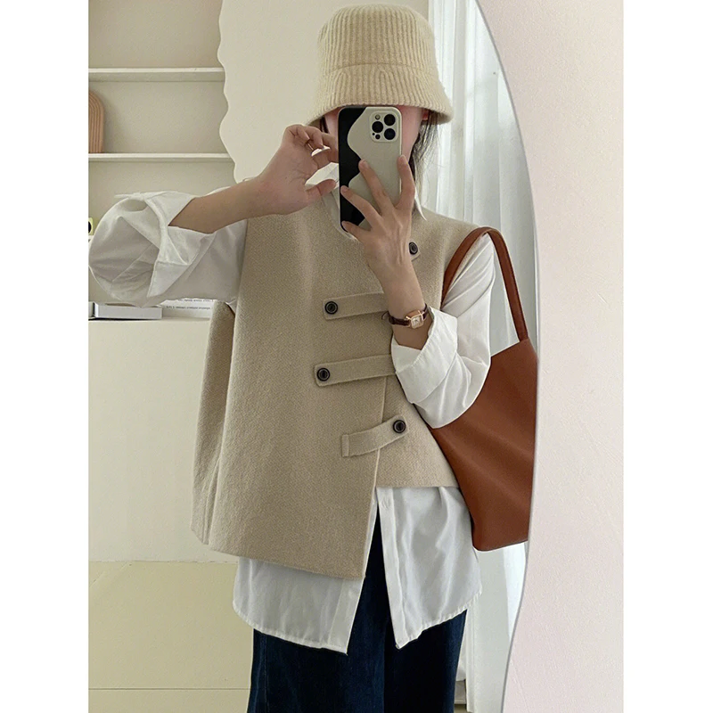 

Женский свободный вязаный жилет-топ белого цвета, комплект из двух предметов с асимметричной застежкой на пуговицах, удобный крой, для повседневной носки, без рукавов, длинный рукав