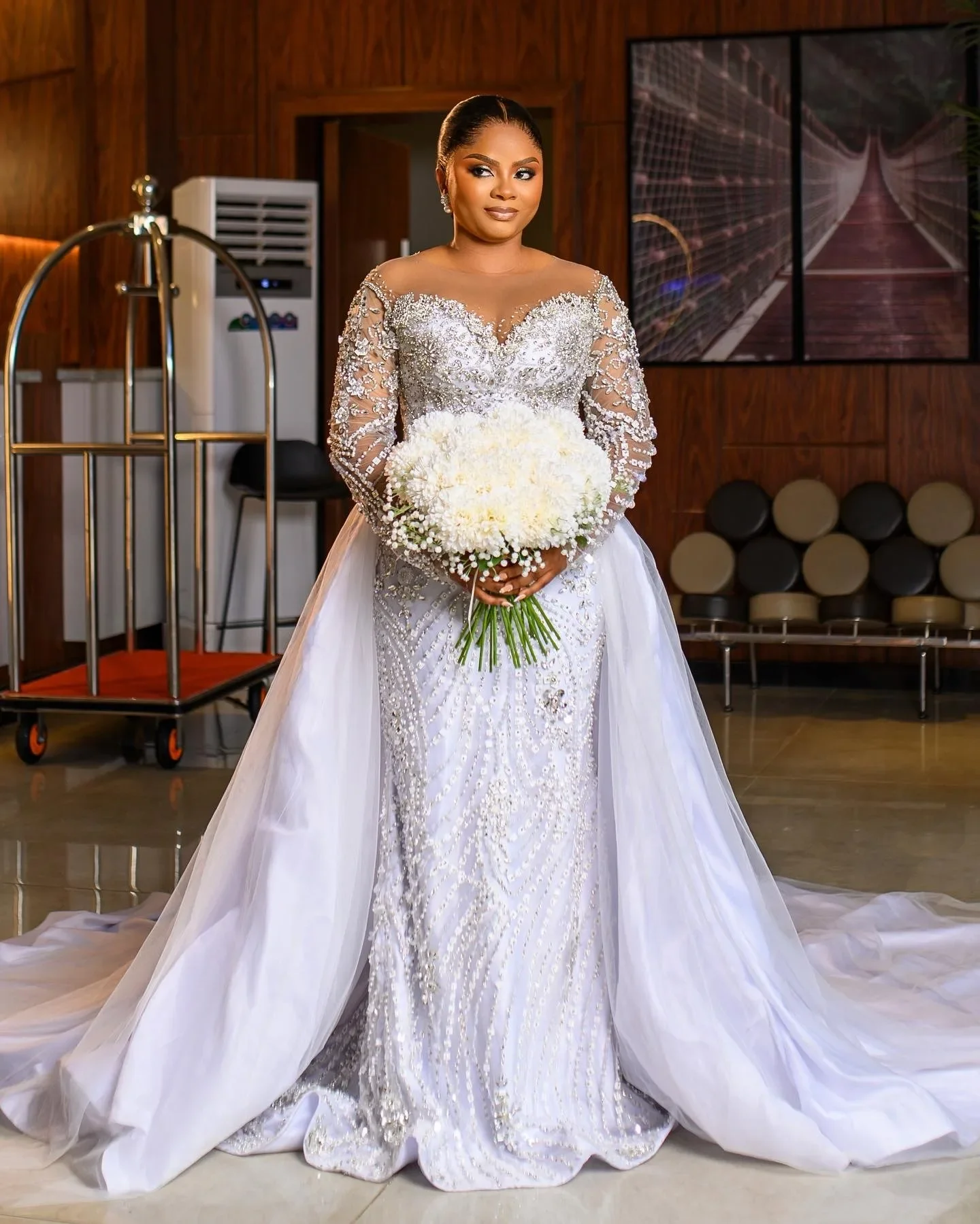 Robe De mariée sirène personnalisée, col rond, cristaux scintillants, perles, manches longues, Train détachable