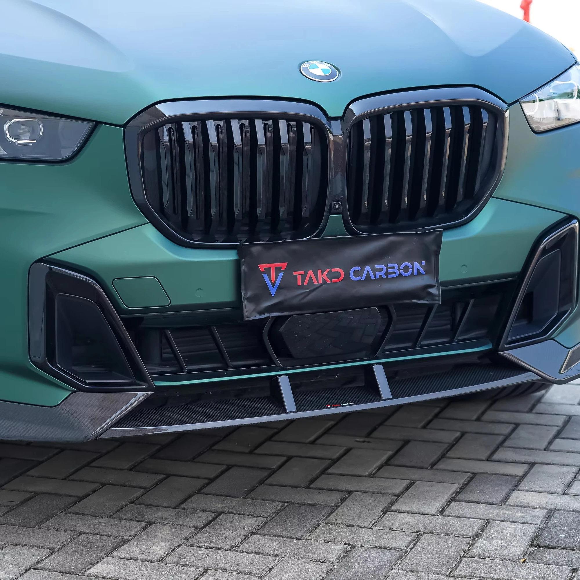 

Высокое качество X5 G05 LCI TAKD Style Real Car Data Development Сухой передний бампер из углеродного волокна для bmws X5 G05 G18 LCI 2024+