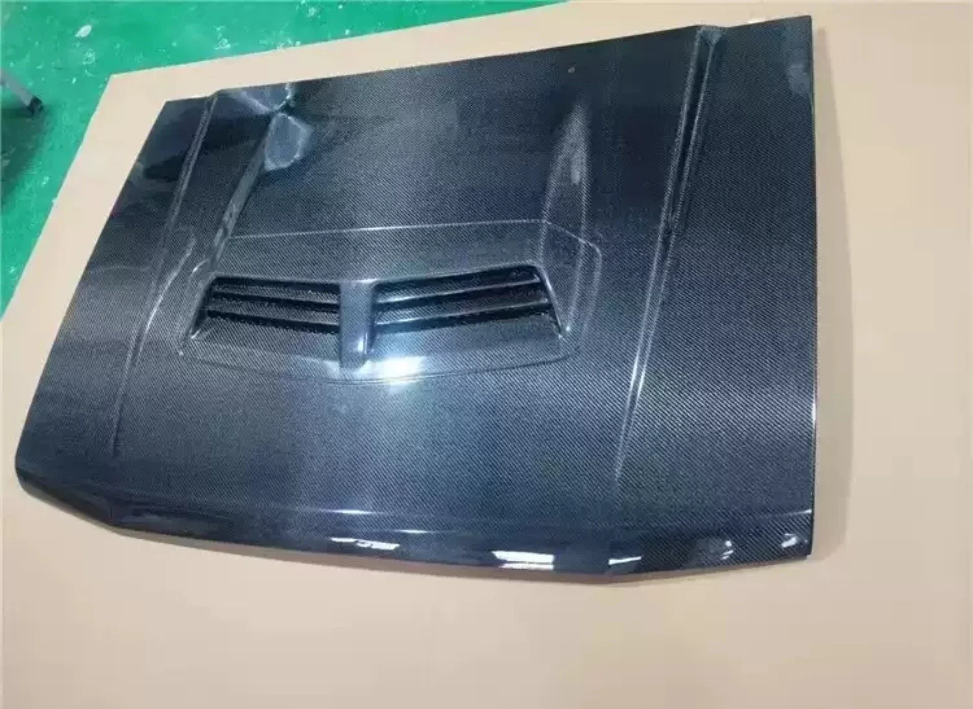Car Accessories Carbon Fiber Hood Scoop Engine Cover for Mitsubishi Pajero V73 Light Weight Body Kit