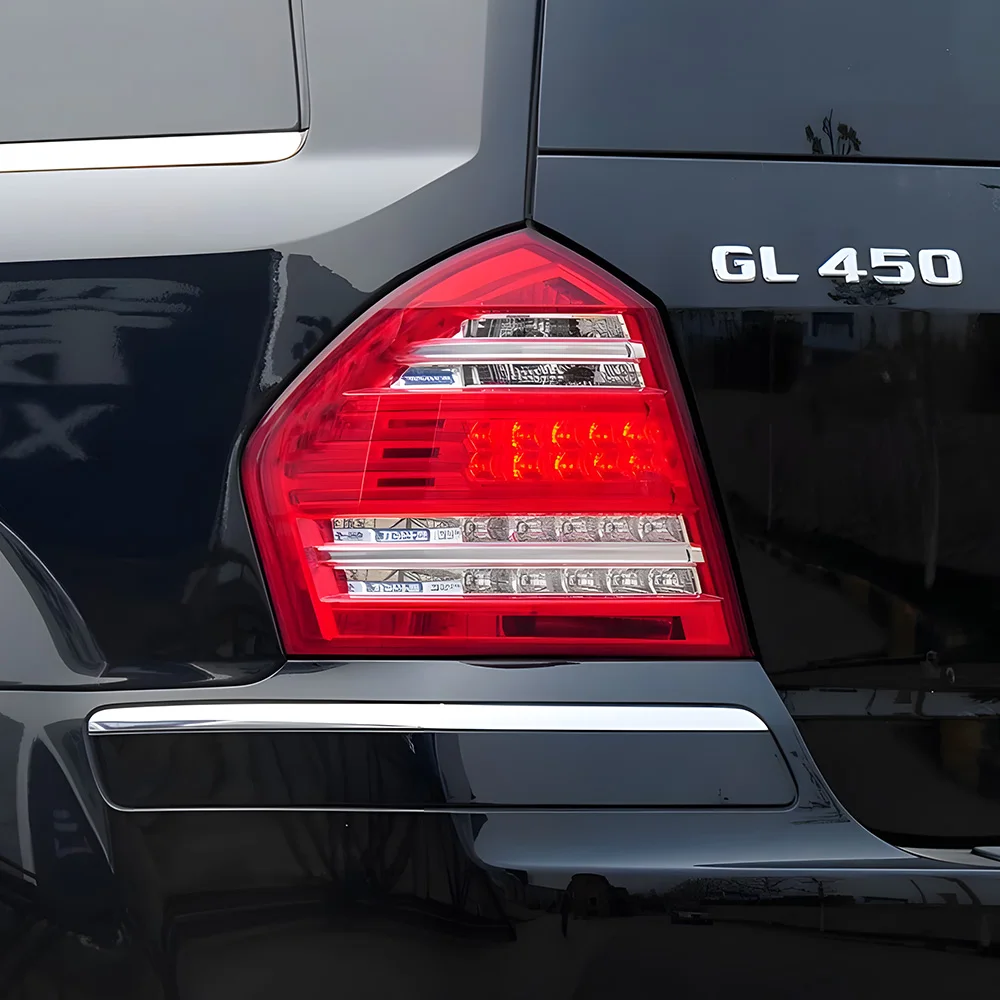 

For Benz GL 350 450 550 W164 ​​US Version EU Version​ 2009-2011 LED Car Taillights Assembly Replacement Tools Accessories