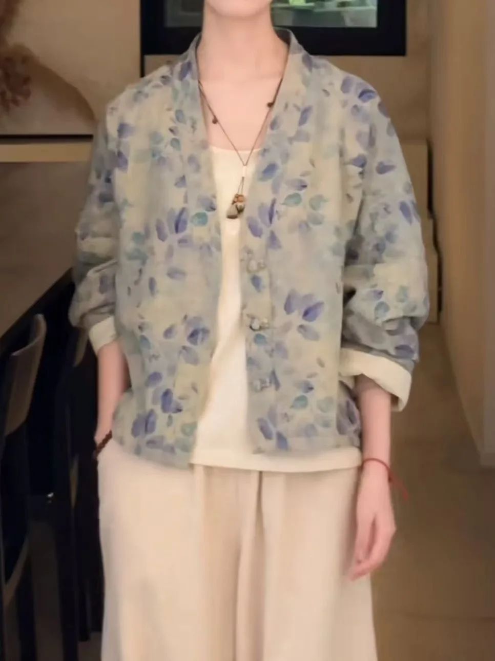 

Casual Loose Women's Cotton Linen ort Jaet Spring Season Artistic National Sle Contrast Color Print V-ne Slimming Tea...