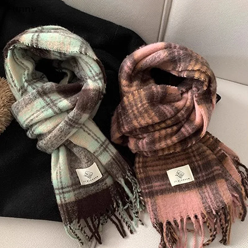 〔Lucu〕 Syal Pasangan Baru Musim Gugur dan Musim Dingin Syal Tebal Hangat Wanita Syal Leher Kotak-kotak Gaya Retro Santai