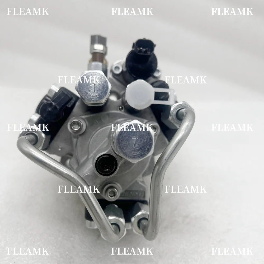 High Quality Diesel Common Rail Fuel Injection Pump 294050-0651 294050-0650 8-98238464-0 8-98238464-1