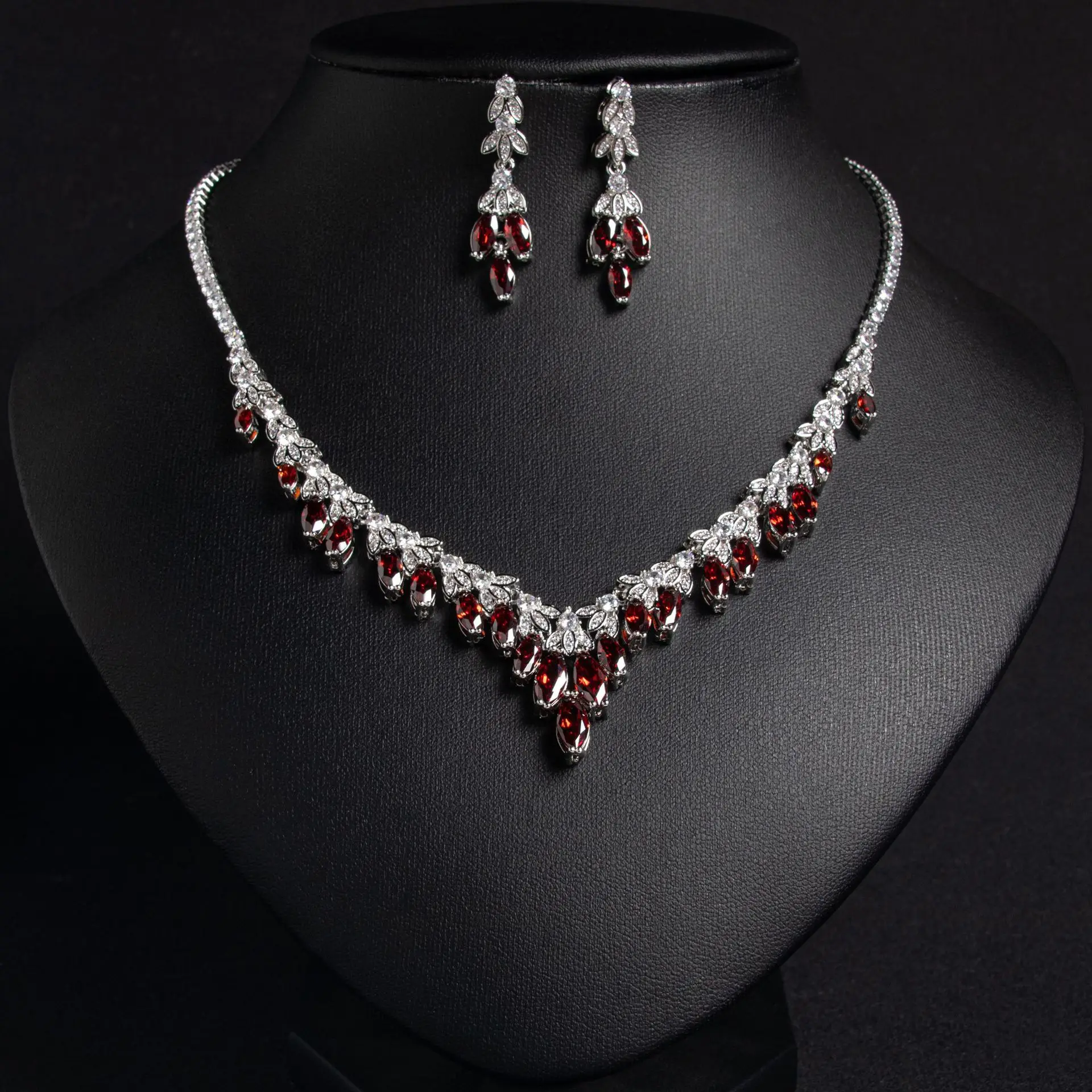 

European and American simple luxury bridal zircon suit femininity necklace earrings two-piece fashion banquet wedding accessorie