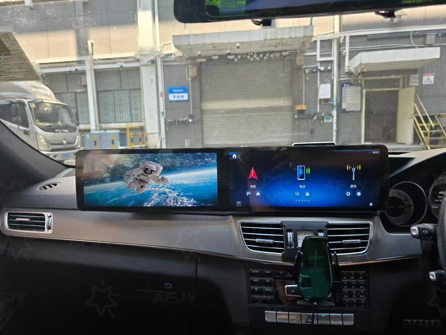 

RHD Carplay для Mercedes E-Class 2013-2015 двойной 12,3-дюймовый двойной сенсорный экран автомобильный радиоприемник автомобильный GPS-навигатор с мультимедийным плеером