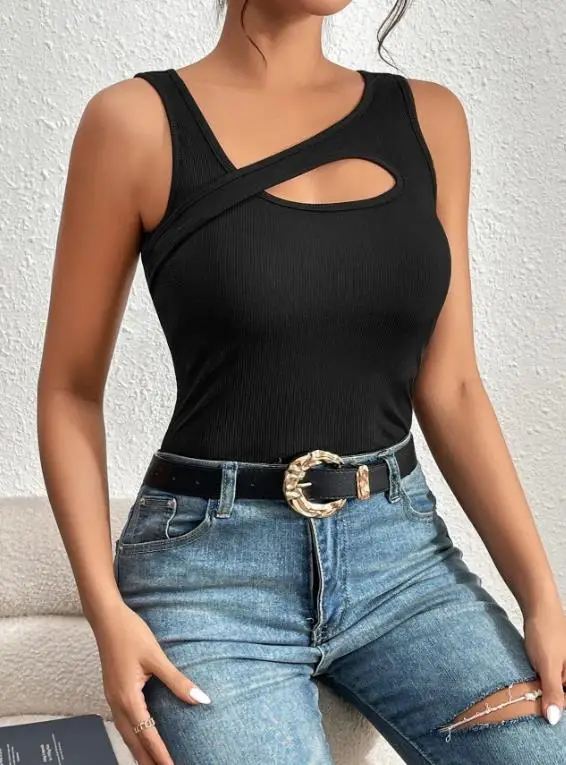 

Tight Fitting Women's Vest for Summer Fashion Simple and Sexy Hollow Out Design Round Neck Versatile Sleeveless Knitted Vest