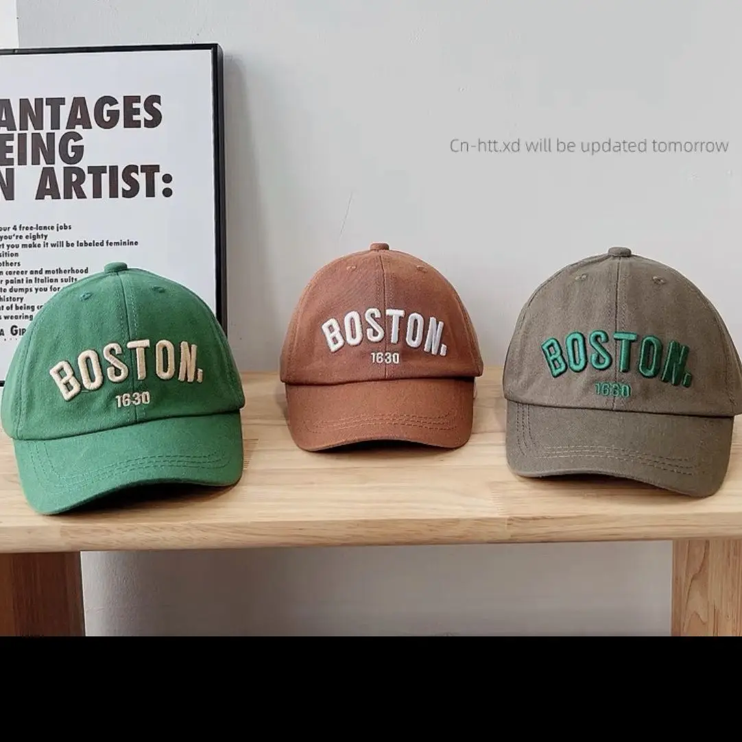 Boné de beisebol infantil moderno com letras bordadas Boston, boné casual com aba curta para meninos