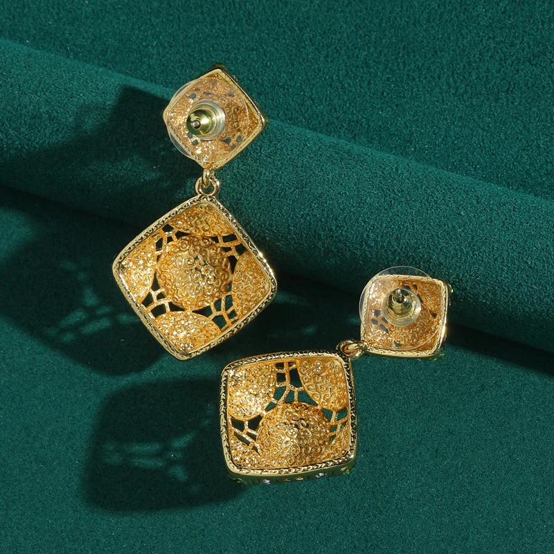 Luxury Designer Pearl Earrings Charms Drop Vintage Jewellery High Quality Green Rhinestones Large Geometric Accessories Woman