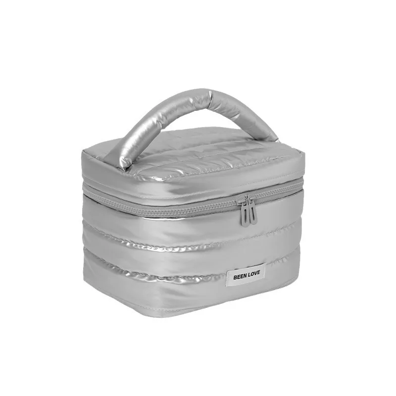 2025 تصميم جديد حقيبة مستحضرات التجميل حقائب مكياج محمولة سعة كبيرة أحمر الشفاه العناية بالبشرة حقيبة التخزين السفر المحمولة النساء هدية مثالية