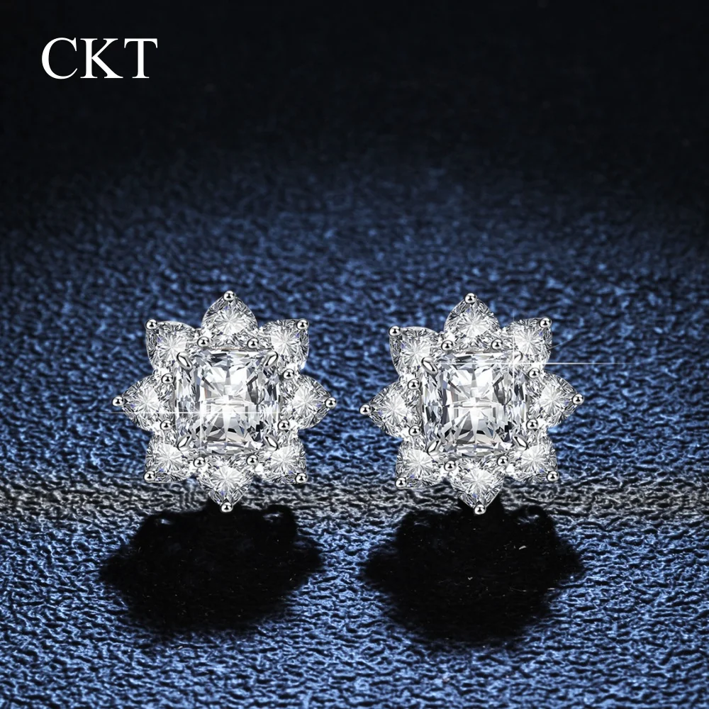 

CKT Platinum Pt950 Fine Jewelry Diamond Cushion Cut 2.5 Ct Moissanite Stud Earrings Women Stud Classic Type Engagement Gift