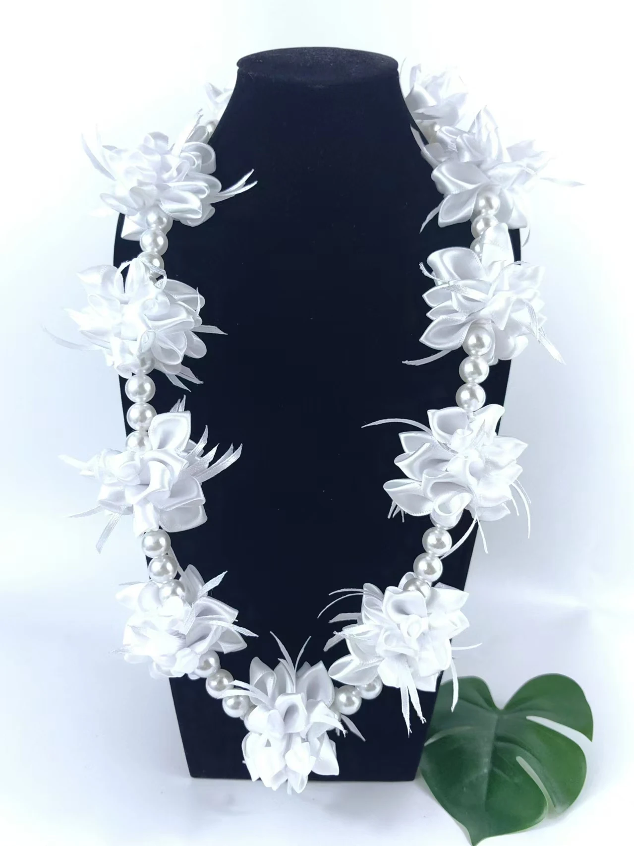 

Hawaiian Necklace White Pearl Necklace 31.5‘Graduation Necklace Party Decoration Wedding Decoration