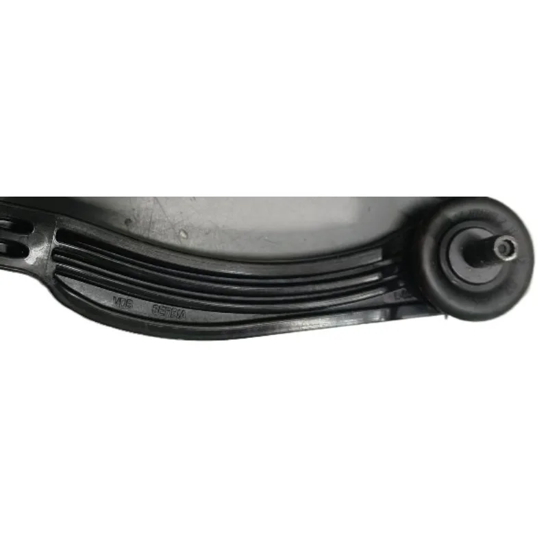 

1EA505465 Задний рычаг управления, шарнир, задняя подвеска, резиновый чехол для Volkswagen ID3 ID4 ID6 ID3X ID4X ID6X Металл