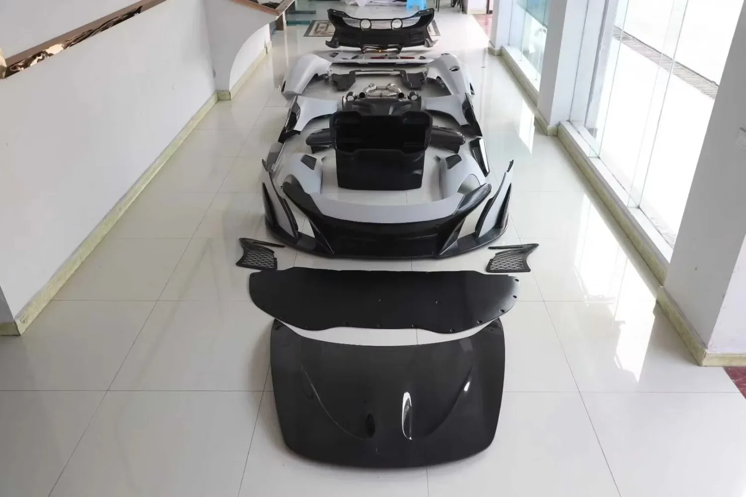 675LT Kits Body Kits for 650S Excellent Quality Wet Carbon Fiber Front Lip Side Skirt Rear Diffuser Hood Bonnet Fender