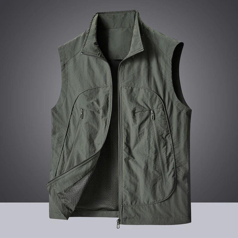 

New 2025 Mens Fashion Loose Fit Casual Outdoor Quick Dry Lightweight Vest Sleeveless Jacket Men s Vest for Daily Wear