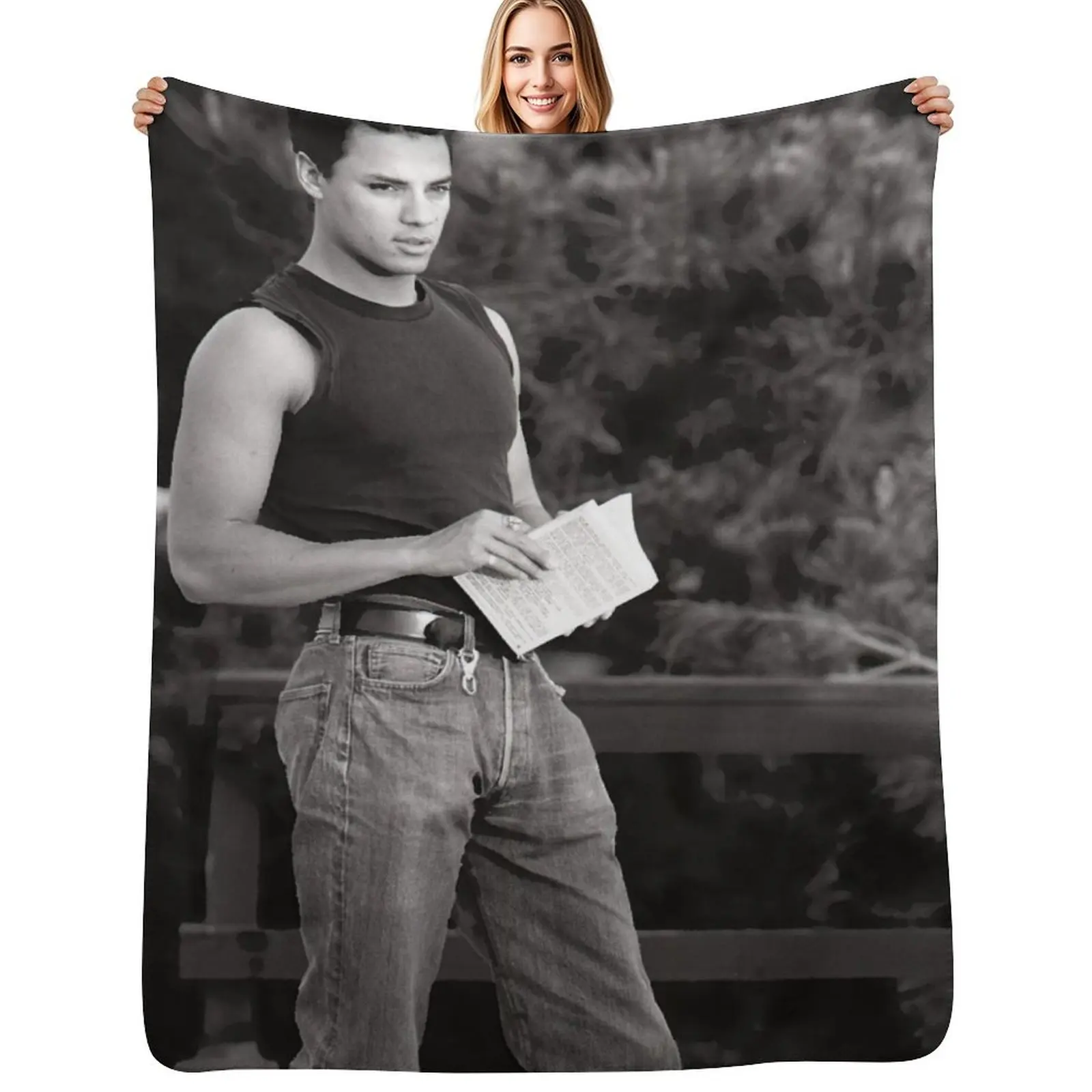 Nick Kamen Throw Blanket All Weather Soft Throw Blanket for Sofa