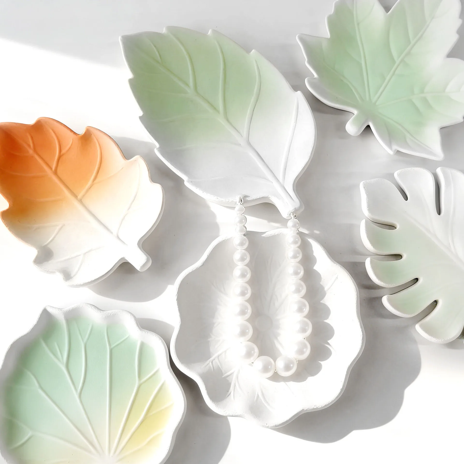 DIY Gypsum Form Leaf Coaster Silicone Mold Geometric Leaves Plaster Epoxy Resin Mould Handmade Storage Tray Desktop Decor Molds view 6