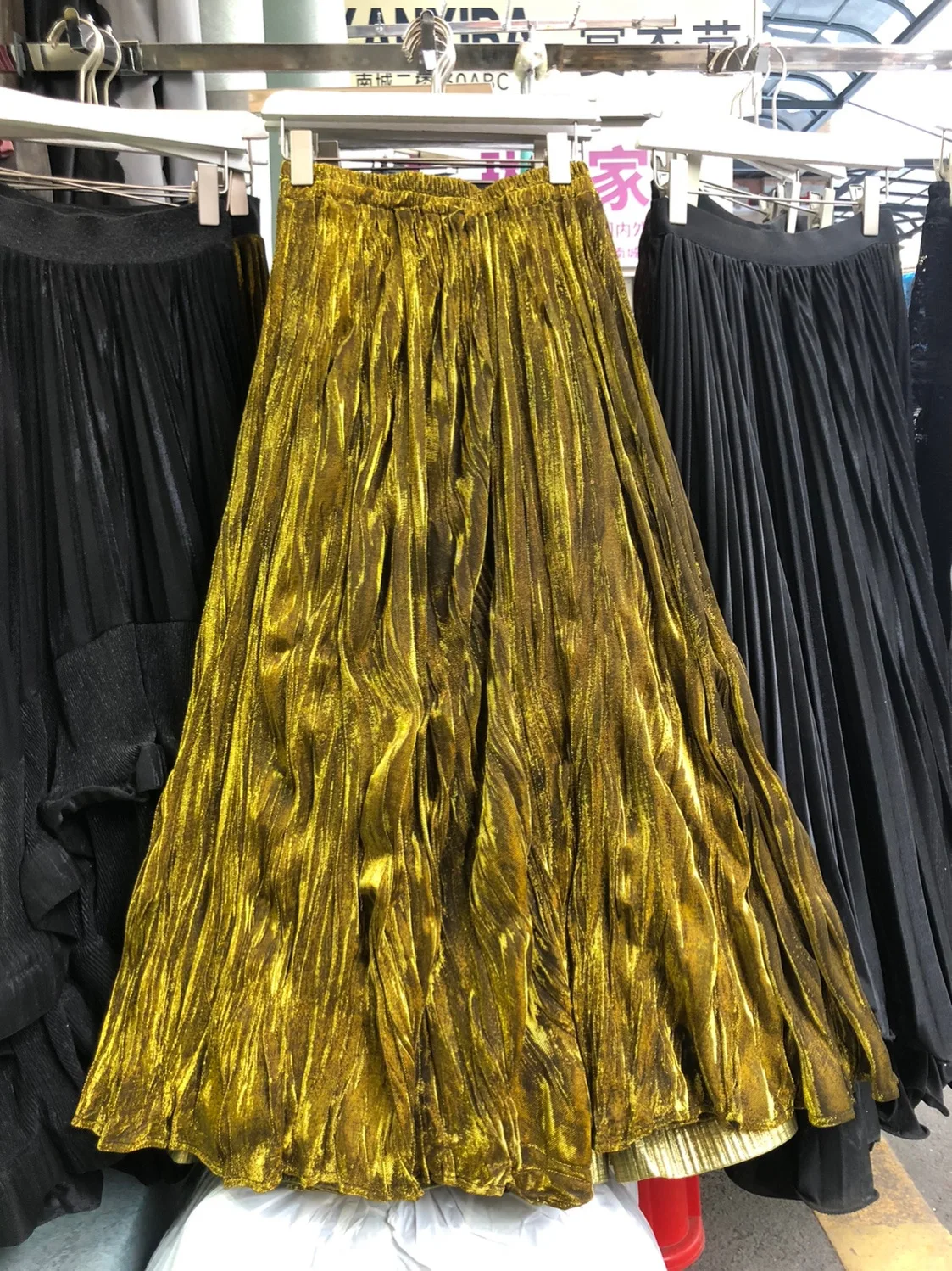 

Metallic Autumn Winter High Waist Midi Skirt Women's Half-length Folded Gauze Skirt Vintage Style Loose Fit A-line Skirt
