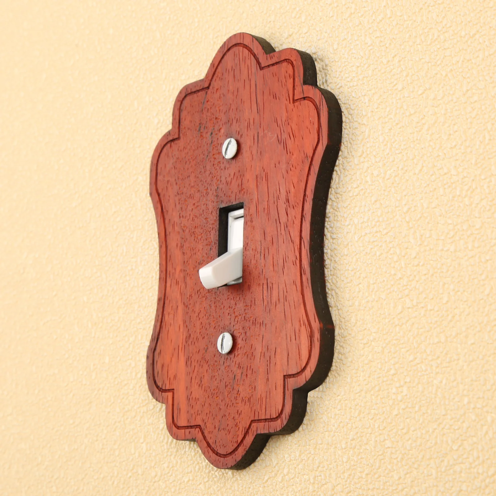 Cross-border Retro Reddish Brown Wood Grain Single Toggle Switch Plate European Wavy Outline Single Switch Wall Decor Cover