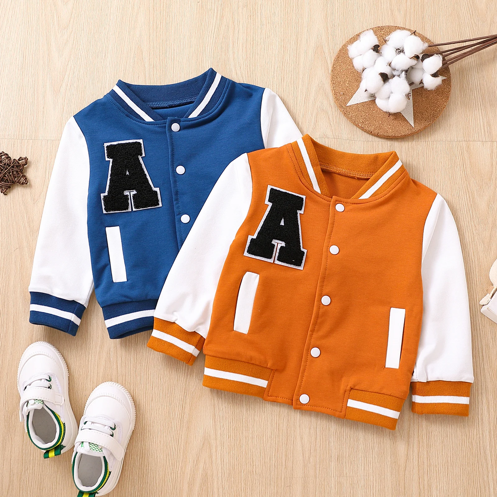 

American Baseball Jersey Loose Plush Letters Embroidered New Casual Jacket Two-color Splicing Suitable for Autumn and Winter