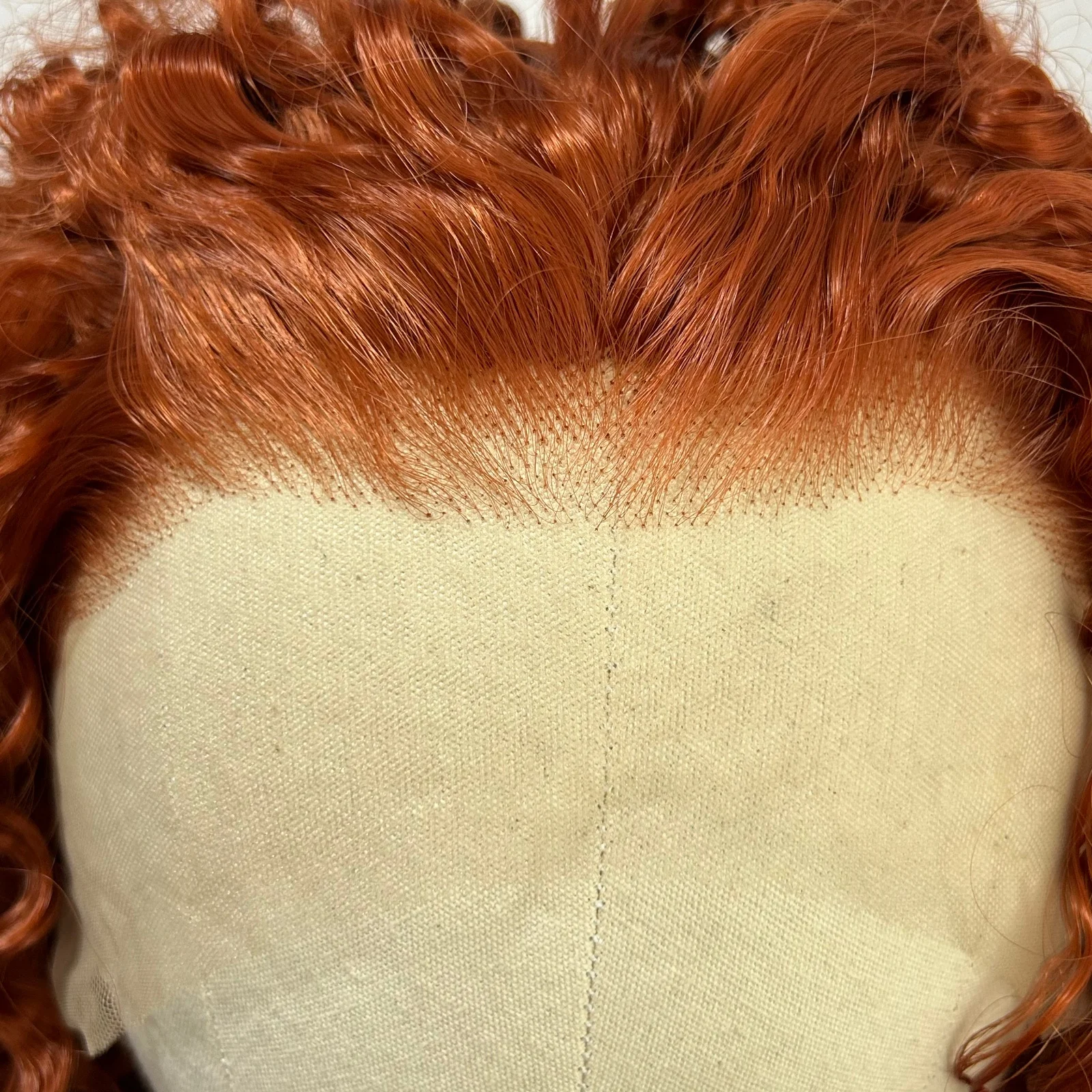 Ginger Curly Wigs for Women Reddish Brown Afro Curly Synthetic Hair Free Part Pre Plucked Hairline Copper Long Kinky Curly Hair
