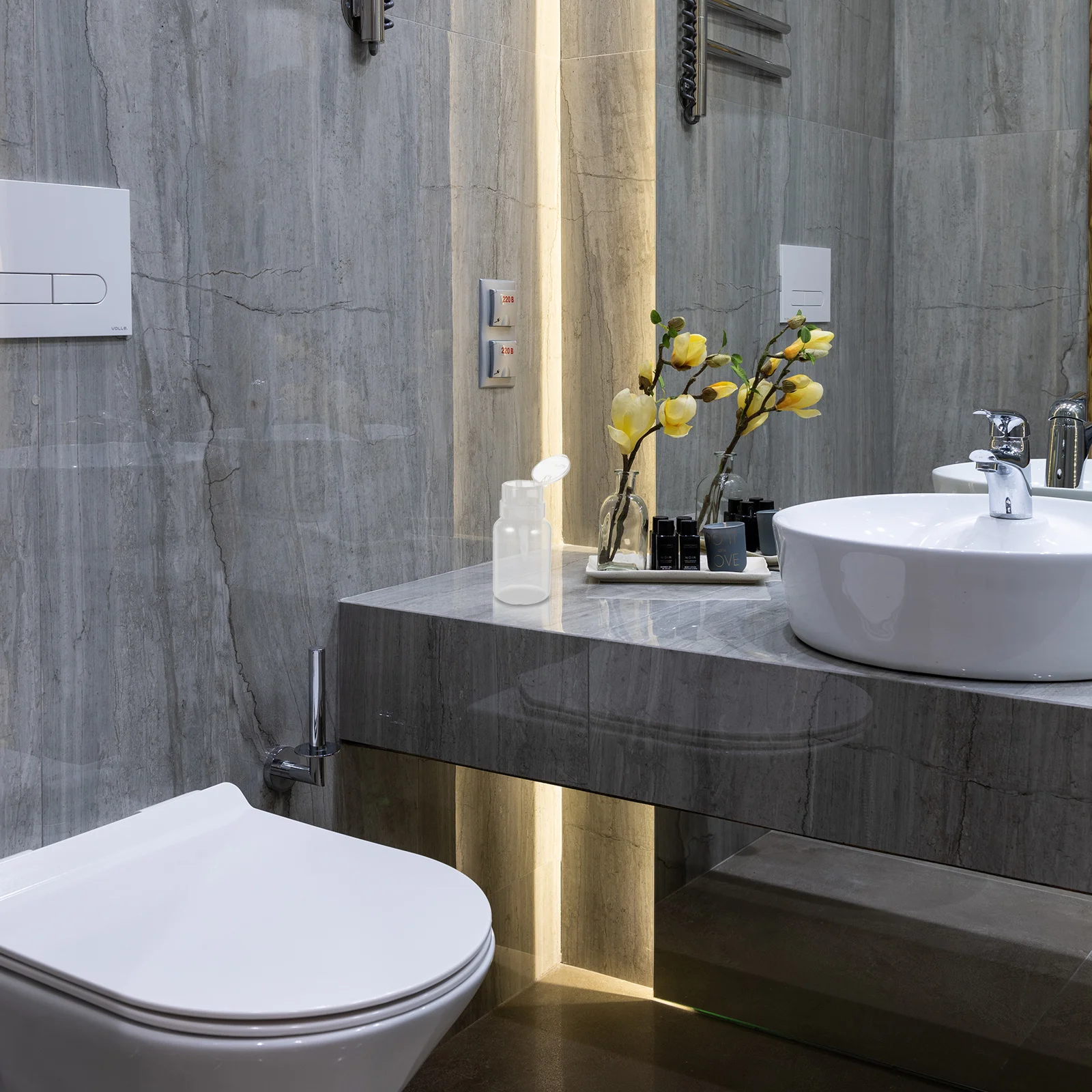 4 個プレスタイプ液体ポンプボトル 250 ミリリットル詰め替えディスペンサー化粧落としシャワー浴室ボトルポンプボトル