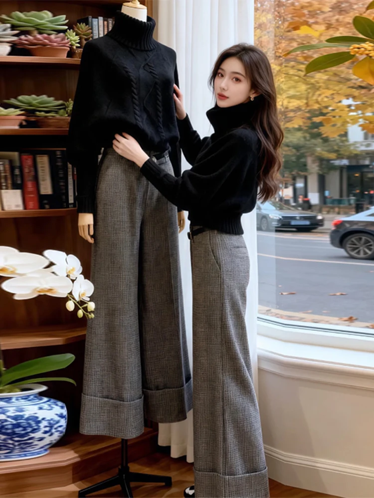 

Комплект из свитера и широких брюк в клетку: осенне-зимний модный повседневный дизайн, теплый вязаный костюм с высоким воротником