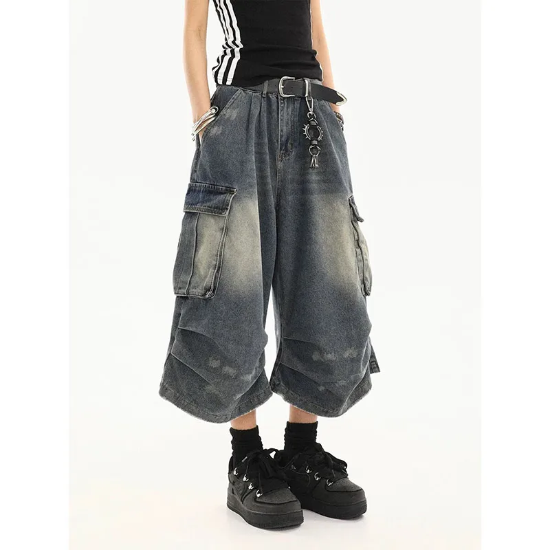 

American Style Women Vintage Washed Workwear Denim Shorts with Multiple Pockets Pleated Design Loose Drapey Seven-Foot Pants