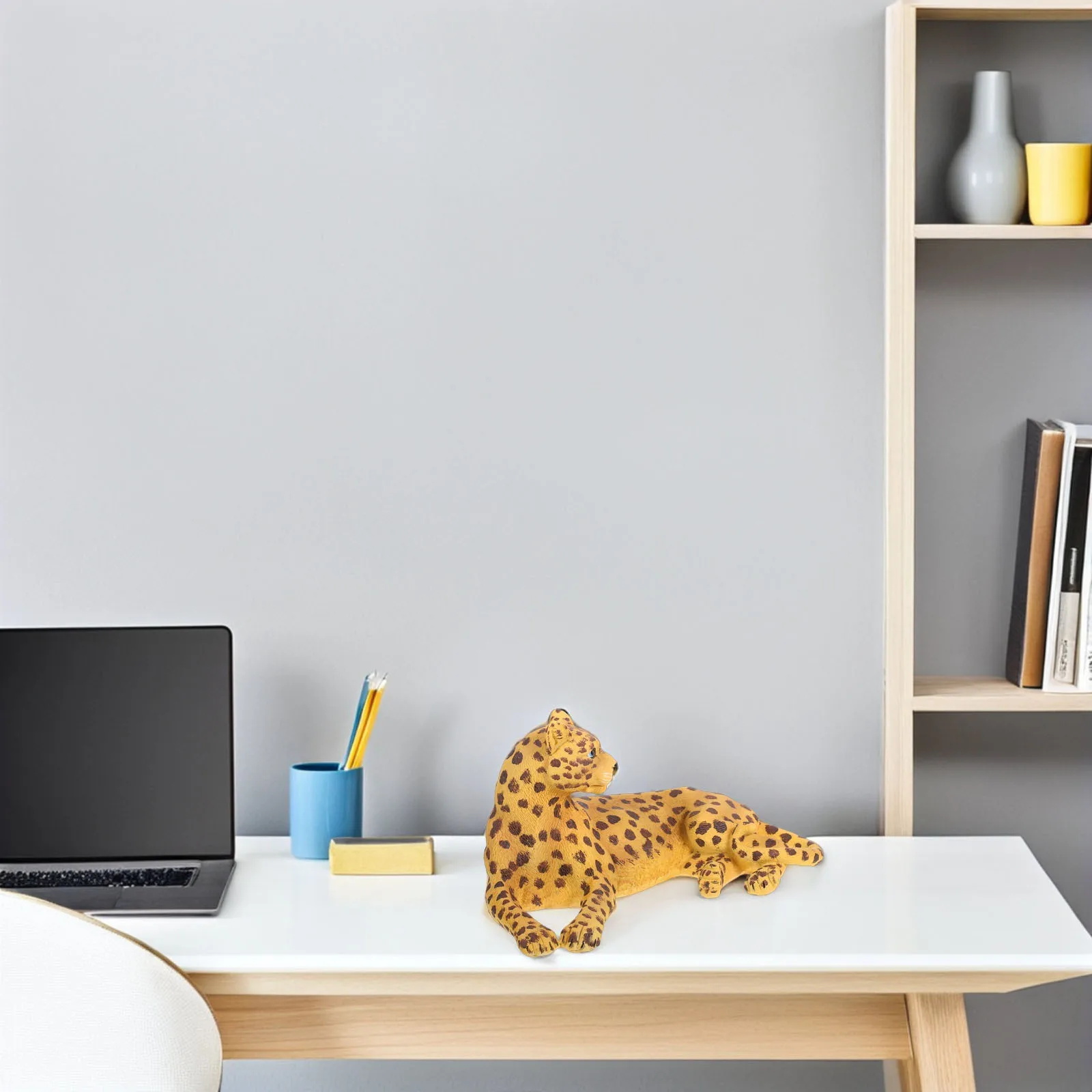 

Resin Leopard Sculpture Intricate Details Special Gift Family Friends Neighbors Home Decor Elegant Design Figurines and Statues