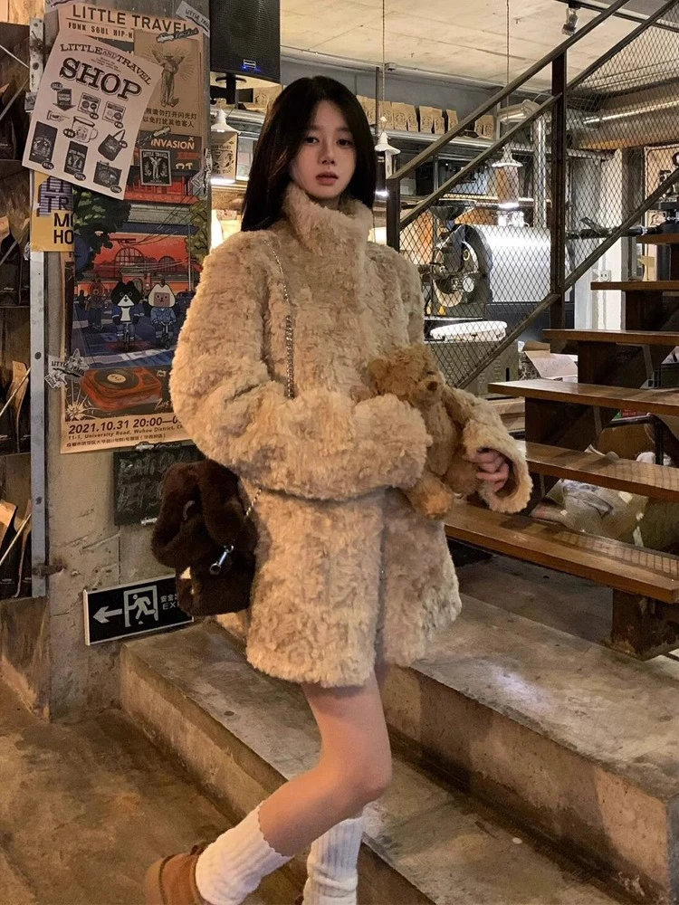 

Lamb Wool Jacket Outerwears Woman American Style Western Design Stateside Fashion USA Look Patriotic Aesthetic Stars Stripes Ins