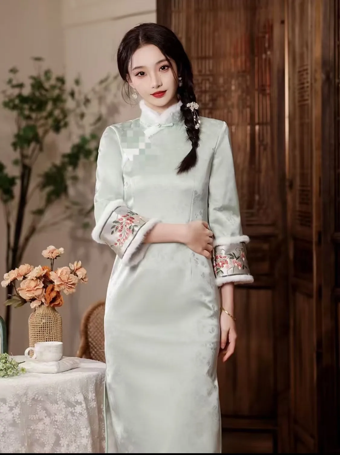 Women's Floral Embroidery Midi Dress