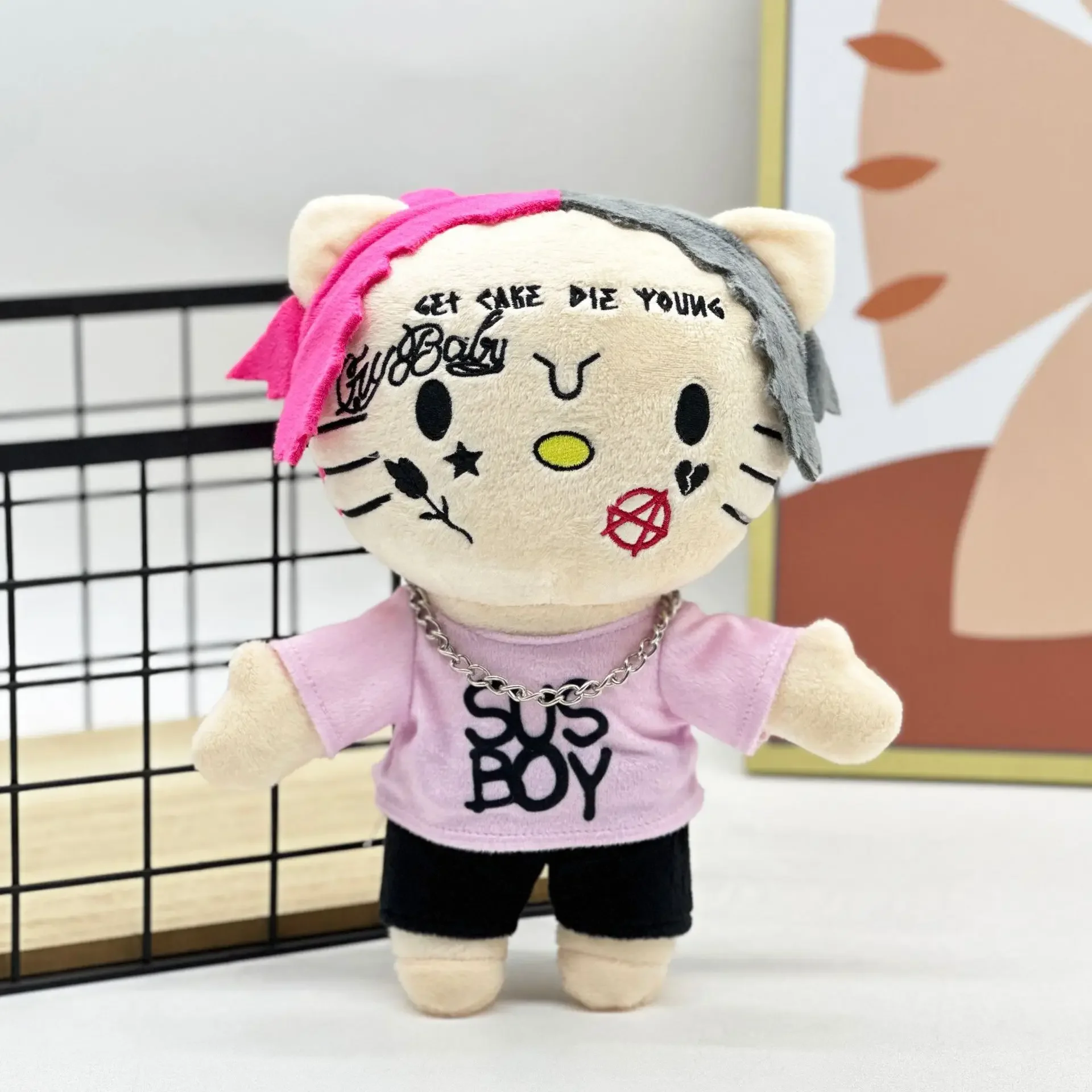 Nuovo Hello Kitty Kanye Cat Peluche Travis Scott Peluche Anime Peluche Bambola con vestiti Riempiti Morbido Peluche Regalo di compleanno per bambini